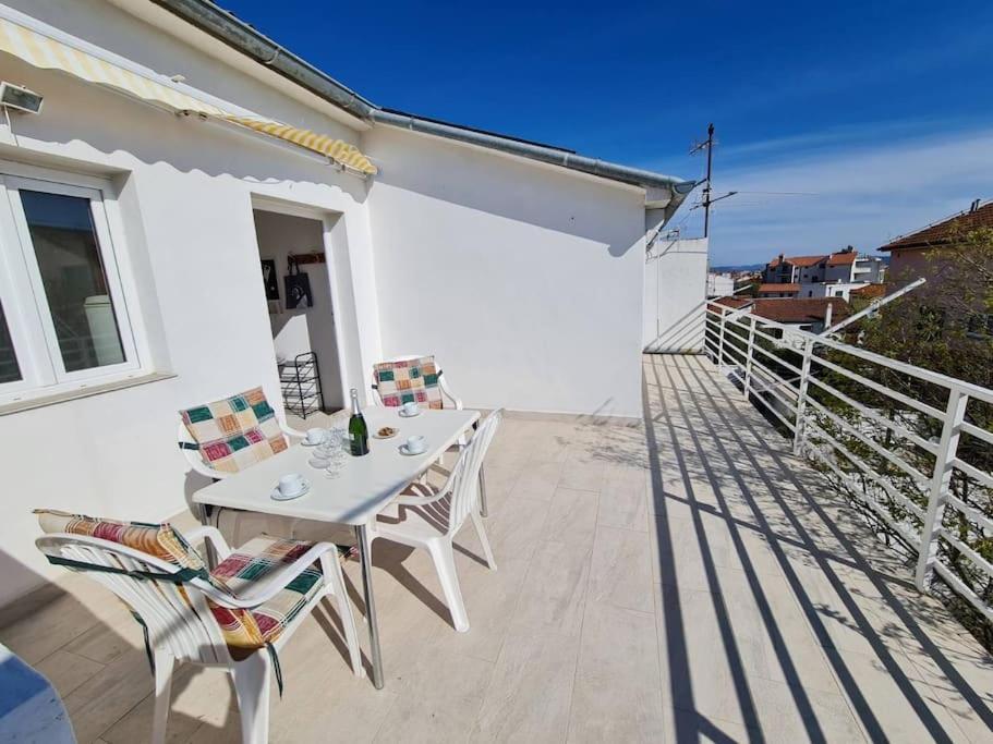 Apartmán Prostorný domov v nejkrásnější části Chorvatska Vodice Exteriér fotografie